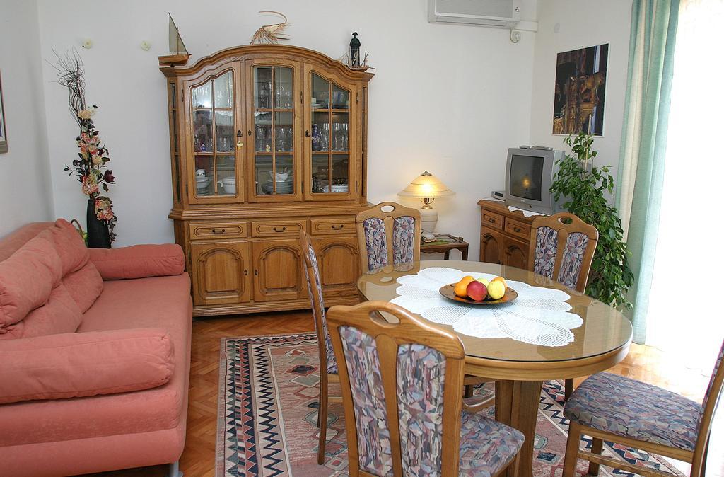 Apartments Belas Trogir Room photo